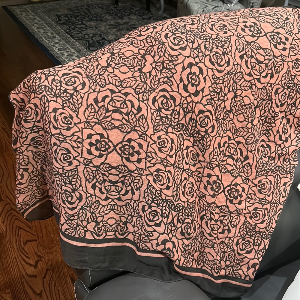 Vintage Rose Scarf!